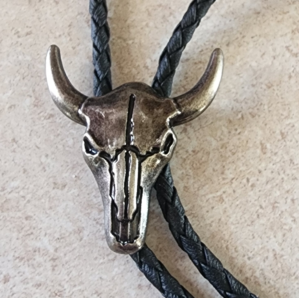 New black and silver Western steer bull bolo tie